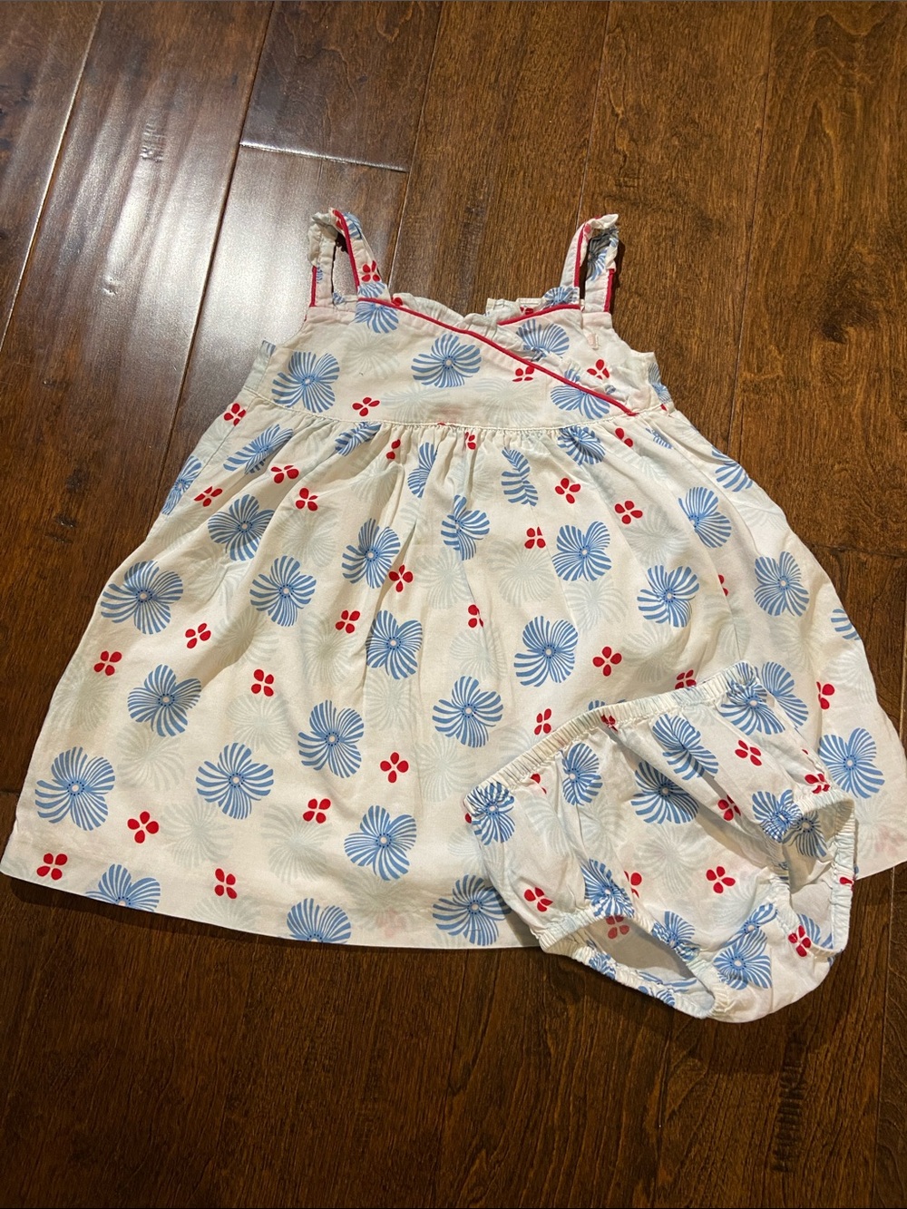 Janie and Jack baby girl 4th of July Sz 12-18M floral